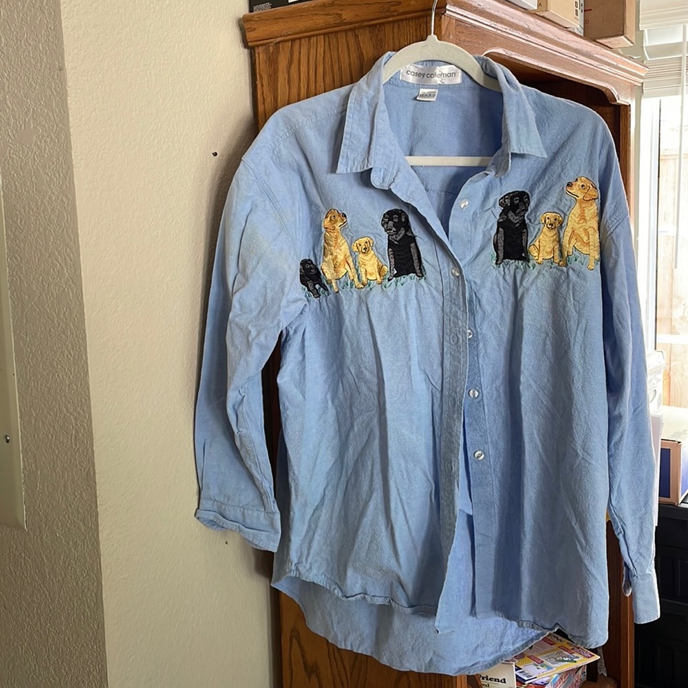 Womens Casey Coleman blue chambray shirt with embroidered dogs. Size 14-16